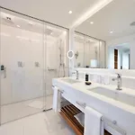 La At The Cliff Bay - Portobay Villa Funchal (Madeira)