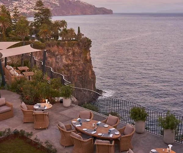 La At The Cliff Bay - Portobay Фуншал